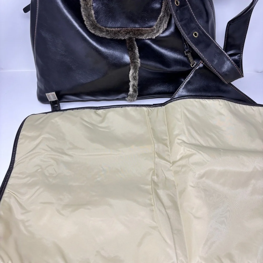 STORKSAK Slouchy Hobo Diaper Bag